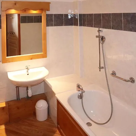 2 Pieces 1800 Avec Piscine, Sauna, Animaux Admis - Fr-1-322-663 Apartment Les Orres